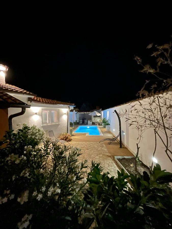 Villa Natka 로비니스코 셀로 외부 사진